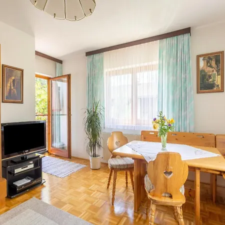On Millstatt With Pool Apartment