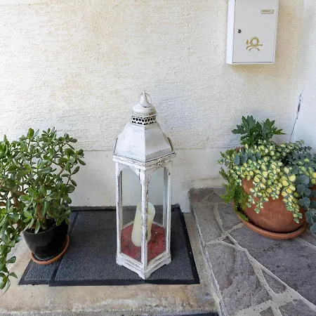 Holiday Apartment With Pool *