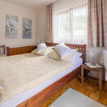 On Millstatt With Pool Apartment